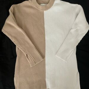 Abercrombie & Fitch Ribbed Crew Sweater - Cream & Beige